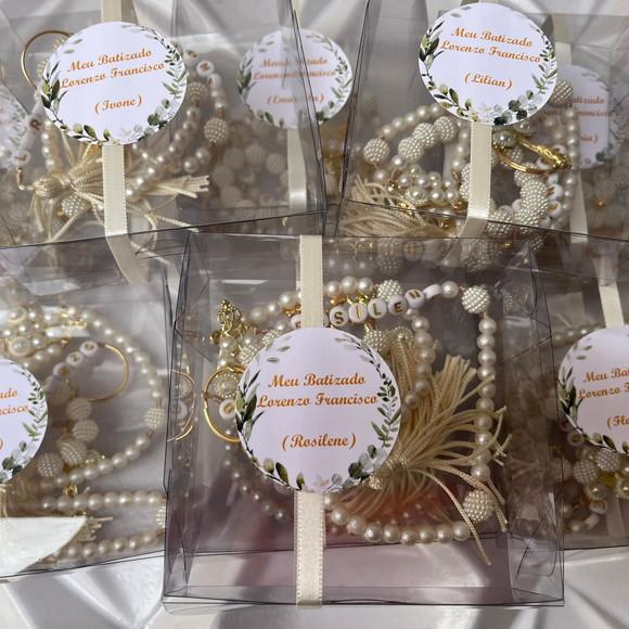 kit Chaveiro personalizado para Batizado + Terço em Pérolas