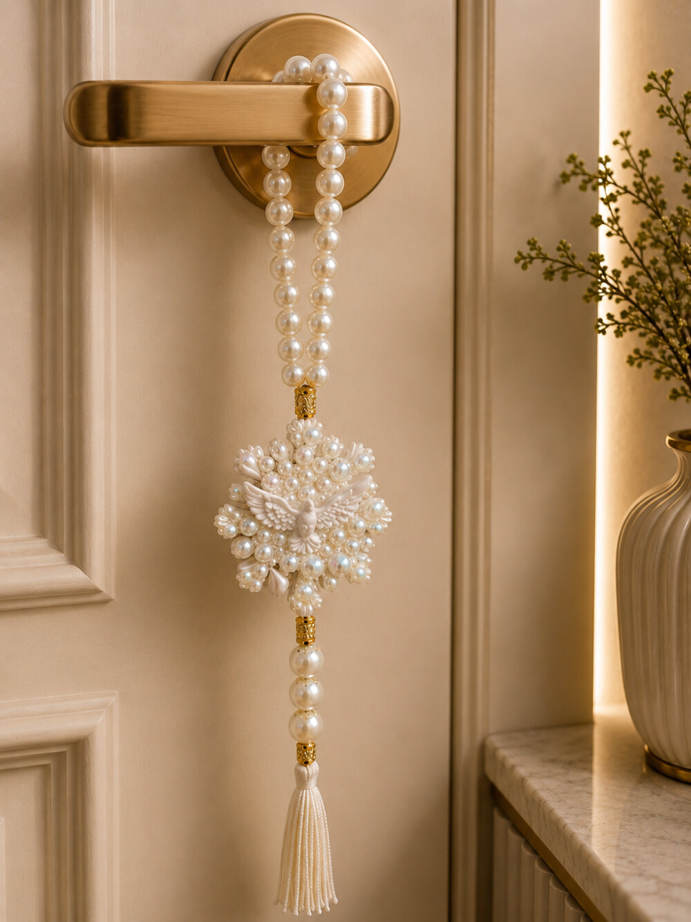 Pingente de Porta Espírito Santo decoração para casa Perolado
