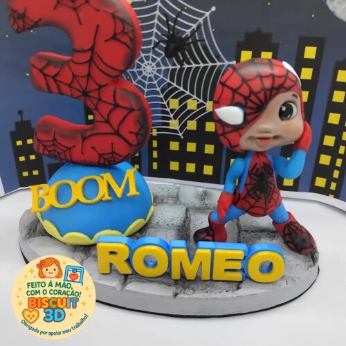 Topo de bolo Super- Herói em biscuit personalizado - Homem-Aranh