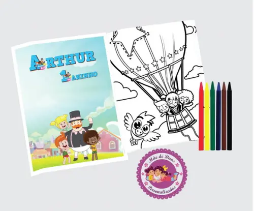10 Livrinhos Personalizados + Giz de Cera