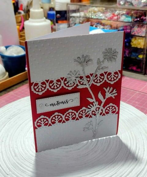 Convite de Casamento - Celebração em Vermelho e Prata
