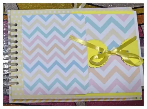 Álbum de Fotos Personalizado Ursinho Bebê - Rosa e Amarelo