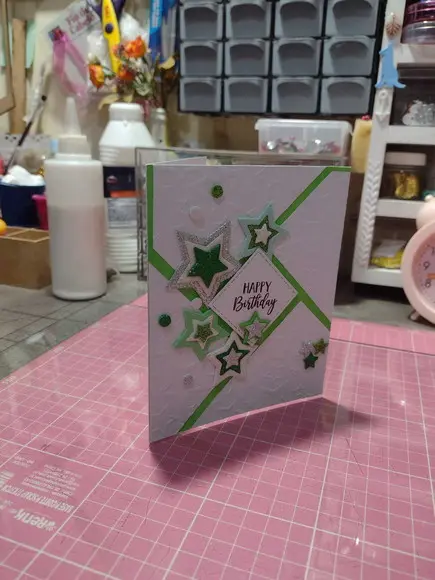Cartão de Aniversário - Brilho Estelar