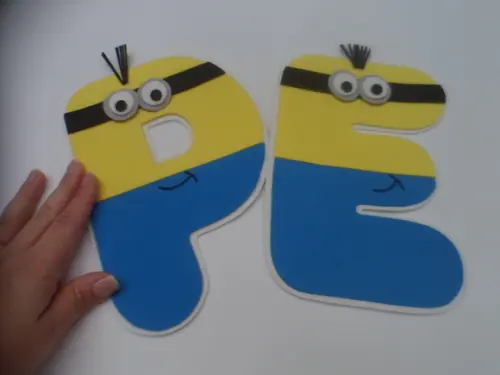 Letras De E.v.a. Minions