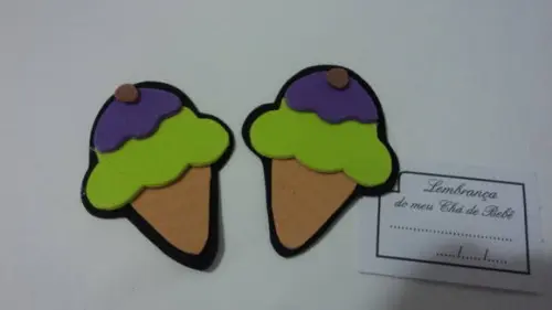 Lembrancinha para chá de bebê/ ímã