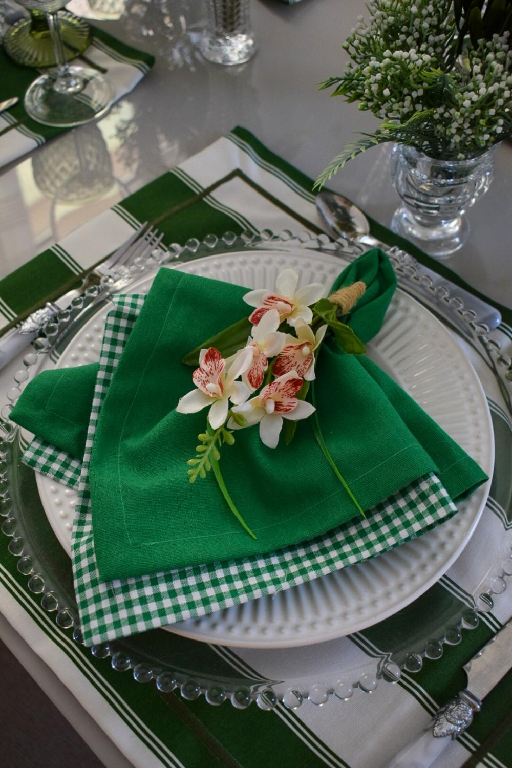 Mesa Posta dia dos Pais Verde e Branca 6 Lugares