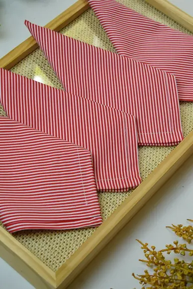 Guardanapo de Natal Listrado Vermelho e Branco/ 6 Unidades