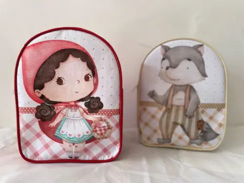 Mochila Chapeuzinho e Lobo Mal