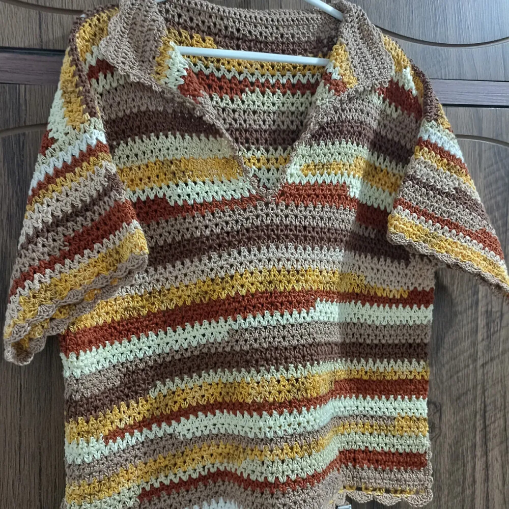 Camisa Feminina em Crochê