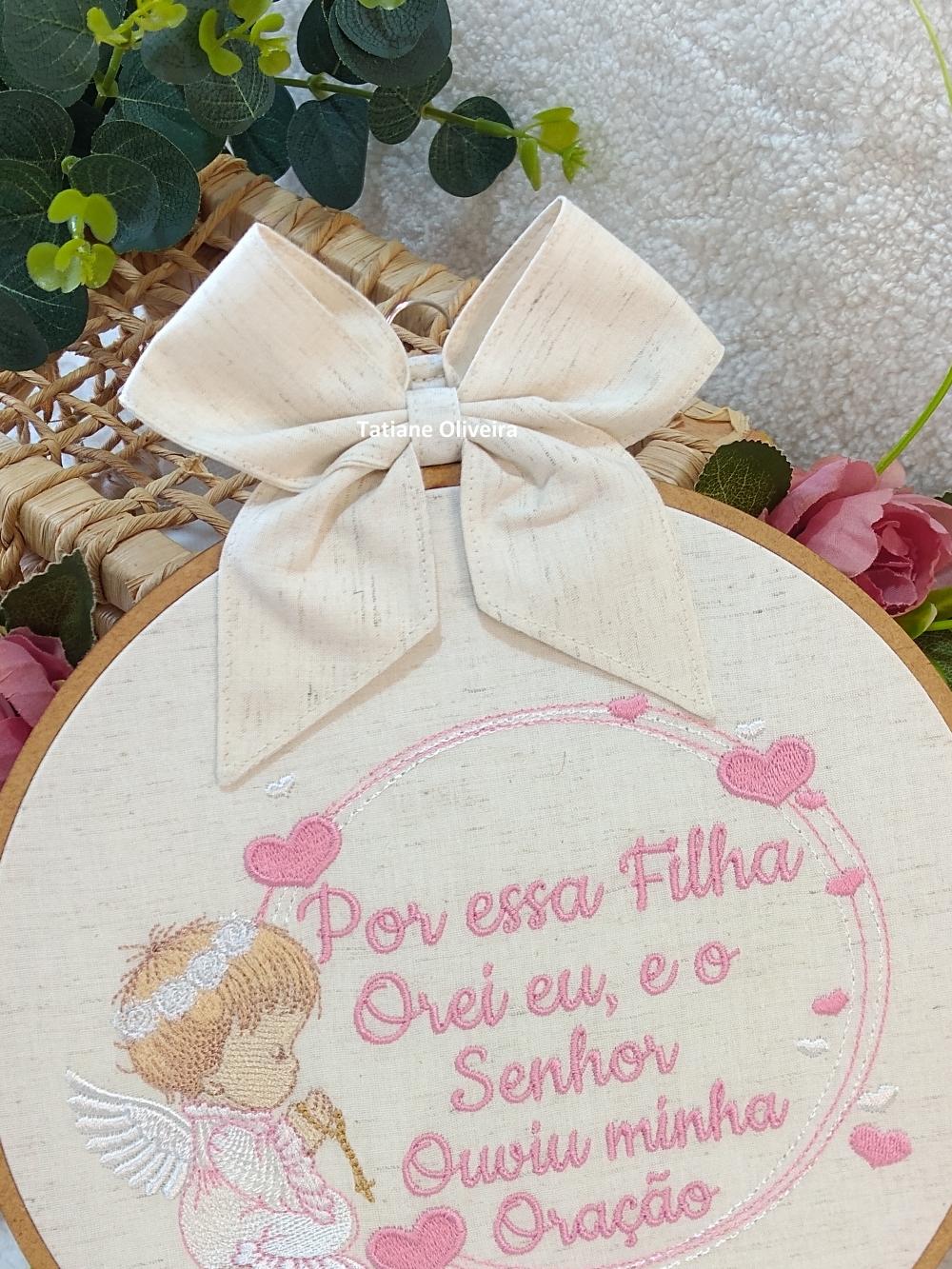 Enfeite maternidade bastidor bordado - Versículo