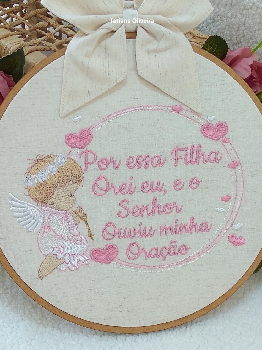 Enfeite maternidade bastidor bordado - Versículo