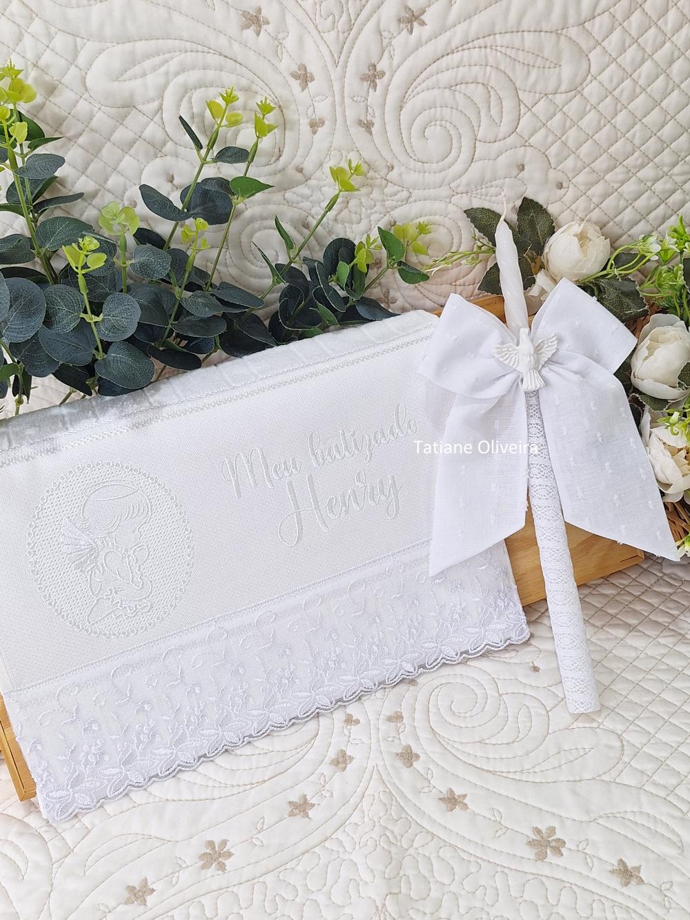 Toalha De Batizado Bordada E Vela Decorada Batizado