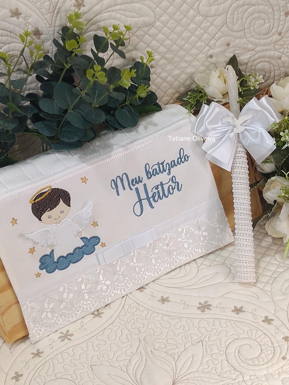 Toalha De Batizado Bordada E Vela Decorada Batizado