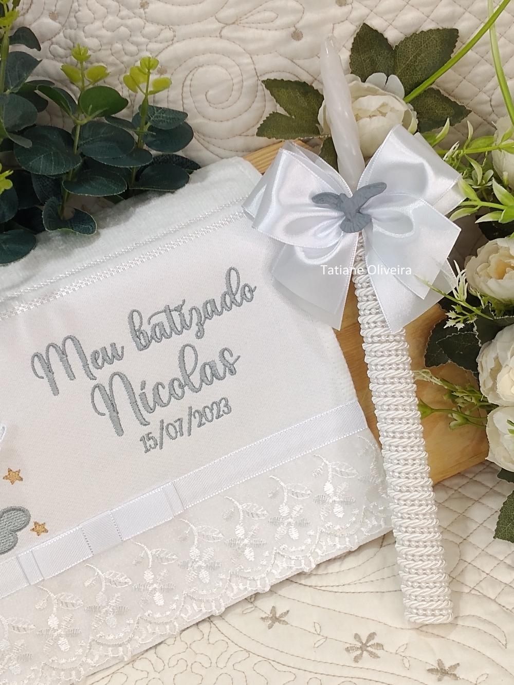 Toalha De Batizado Bordada E Vela Decorada Batizado