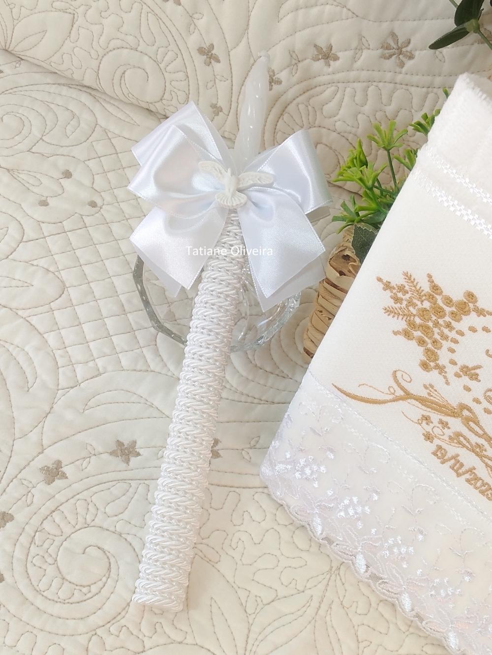 Toalha De Batizado Bordada E Vela Decorada Batizado