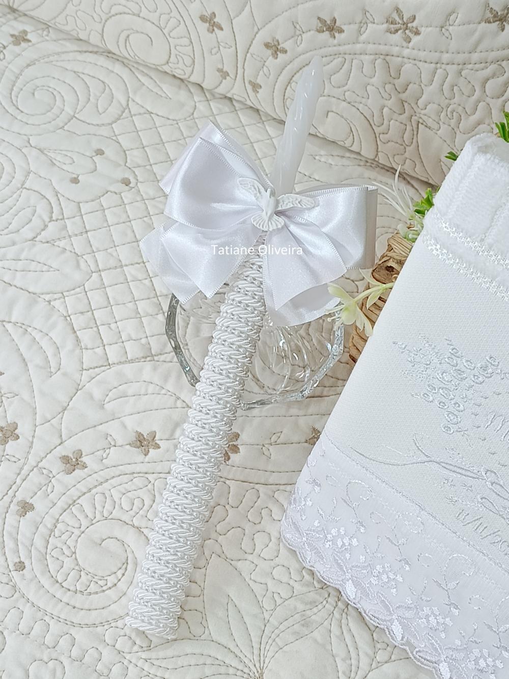 Toalha De Batizado Bordada E Vela Decorada Batizado