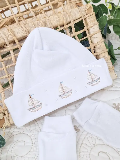 Touca de bebê recém nascido bordada - Touca de bebê personaliz