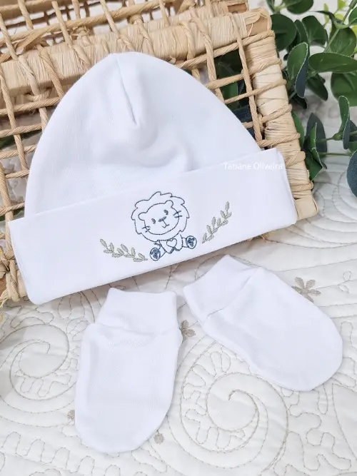 Touca de bebê recém nascido bordada - Touca de bebê personalizada