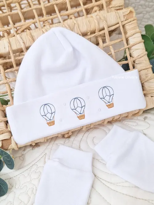 Touca de bebê recém nascido bordada - Touca de bebê personalizada