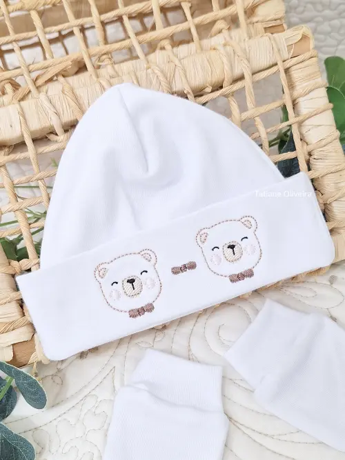 Touca de bebê recém nascido bordada - Touca de bebê personaliz