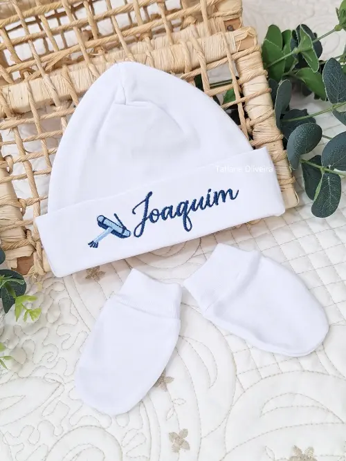 Touca de bebê recém nascido bordada - Touca de bebê personalizada
