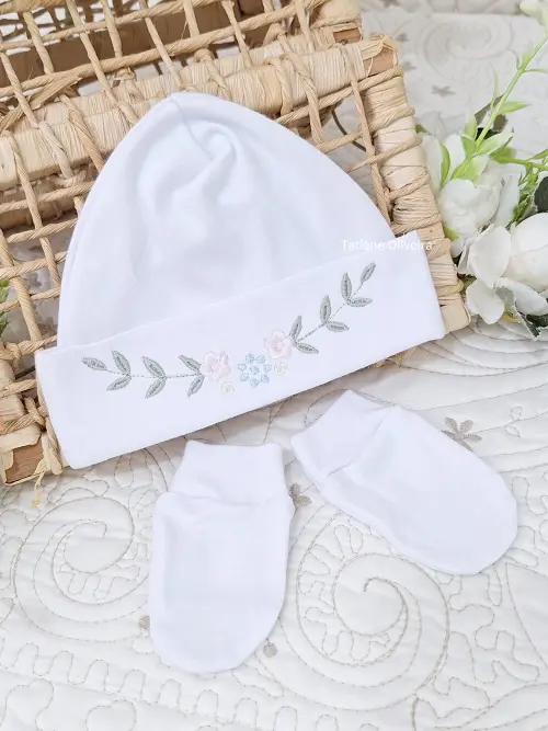 Touca de bebê recém nascido bordada - Touca de bebê personalizada
