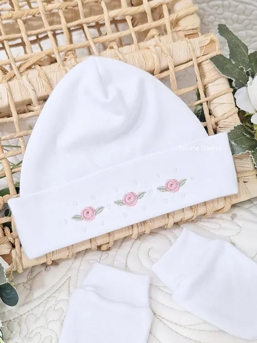 Touca de bebê recém nascido bordada - Touca de bebê personalizada