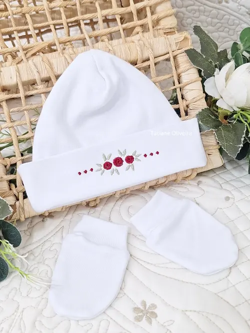 Touca de bebê recém nascido bordada - Touca de bebê personalizada