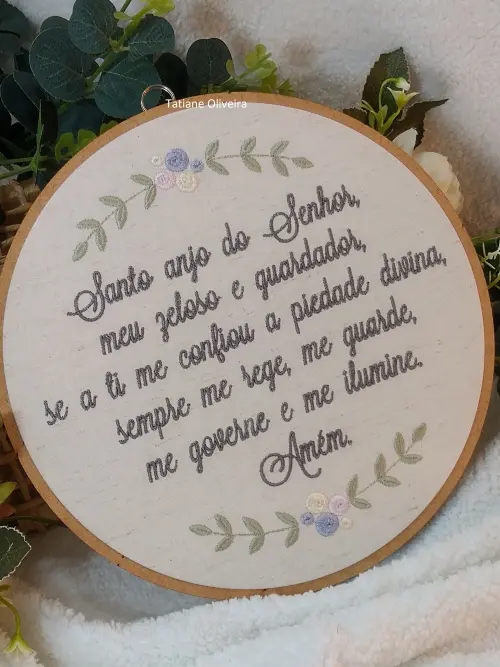 Enfeite Bastidor Bordado - Oração do Santo Anjo