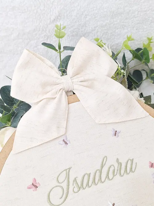 Enfeite Maternidade Bastidor Bordado Tulipas e Lavanda