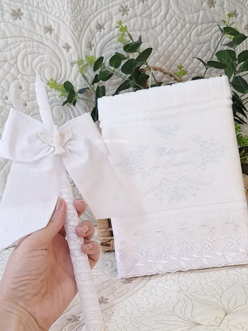 Toalha De Batizado Bordada E Vela Decorada Batizado