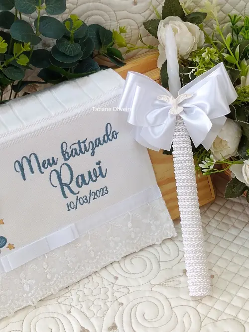Toalha De Batizado Bordada E Vela Decorada Batizado