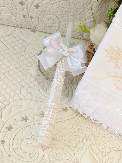 Toalha De Batizado Bordada E Vela Decorada Batizado