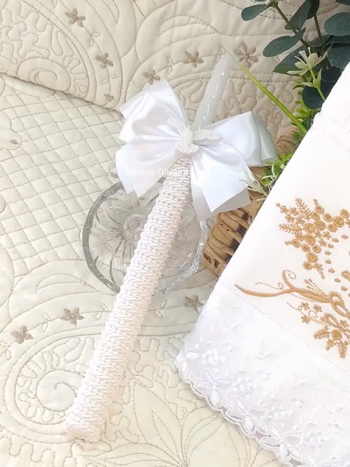 Toalha De Batizado Bordada E Vela Decorada Batizado