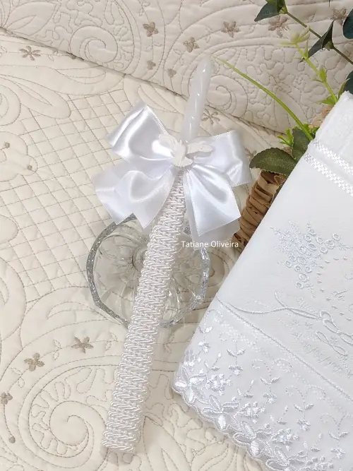 Toalha De Batizado Bordada E Vela Decorada Batizado