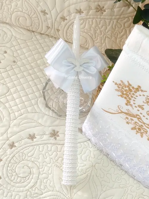 Toalha De Batizado Bordada E Vela Decorada Batizado