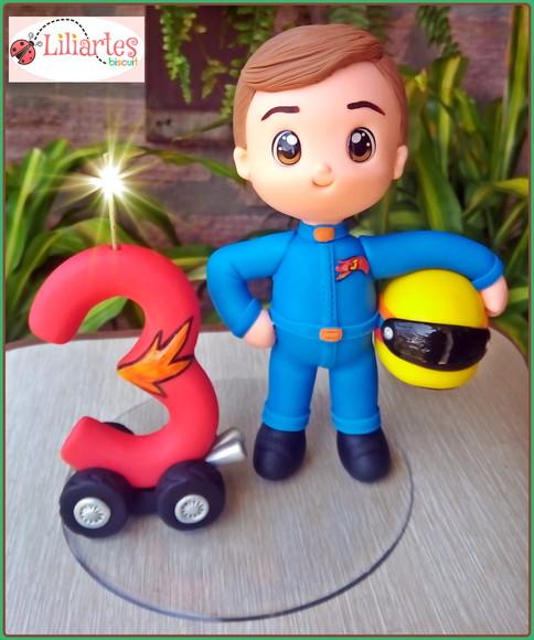 Topo de bolo Piloto Hot Wheels-estilizado 20 cm