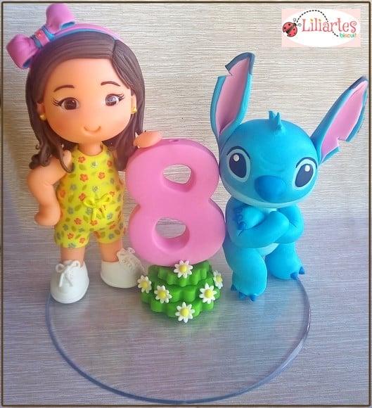 Bonequinha Aniversariante 17cm com Personagem Stitch