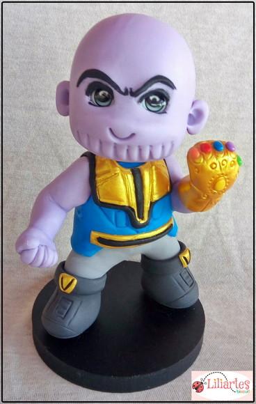 Boneco colecionável 15cm -Thanos/Vingadores