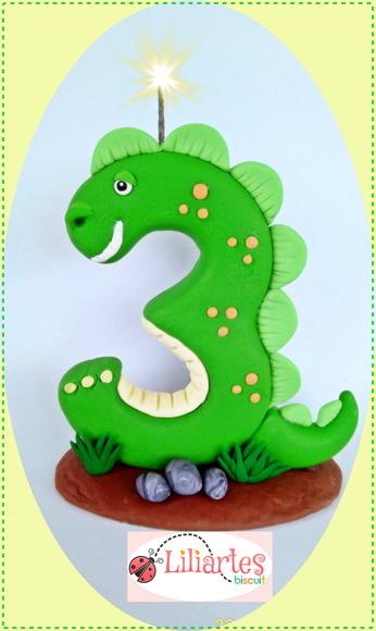 Vela Dinossauro Estilizado 15 cm