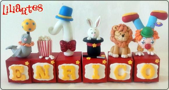 5 Cubinhos Decorados + Vela