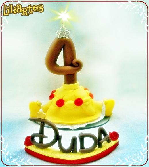 Princesa Bela 15cm +nome aniversariante