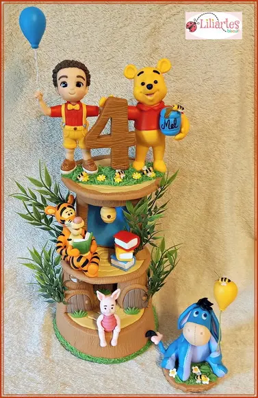 Turma Ursinho Pooh C/aniversariante /árvore Estilizada 30cm