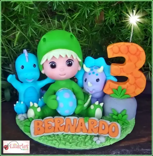 Topo de Bolo Dinossauro Baby 16cm