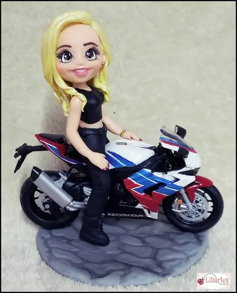 Bonequinha Personalizada 17cm-com Miniatura Moto 17cm