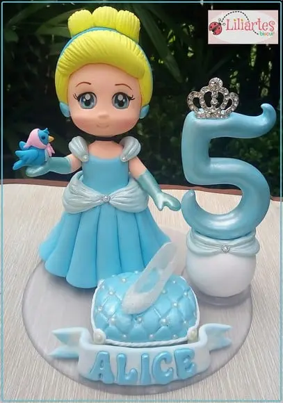 Topo de bolo-Princesa Cinderela 17 cm personalizado