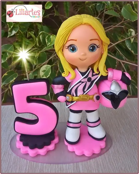 Bonequinha da Aniversariante 17cm- Power Ranger Rosa