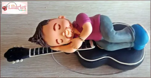 Bonequinho do Aniversariante Estilizado 15 cm