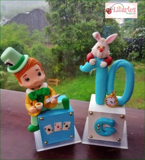 Kit 2 Cubinhos Alice