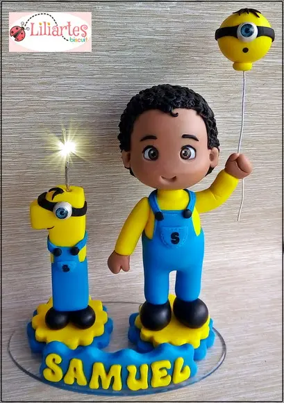 Bonequinho Do Aniversariante 15cm + Vela Temática Minions